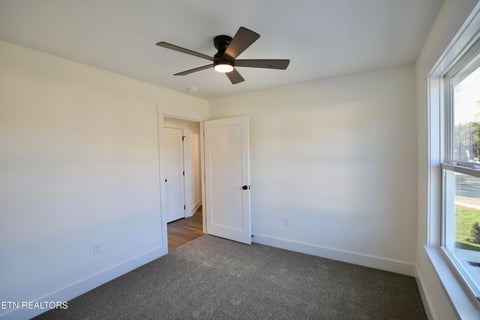 Tiny photo for 206 Avenue B, Alcoa, TN 37701 (MLS # 1355060)