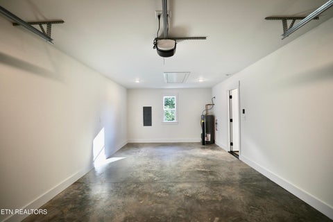 Tiny photo for 206 Avenue B, Alcoa, TN 37701 (MLS # 1355060)