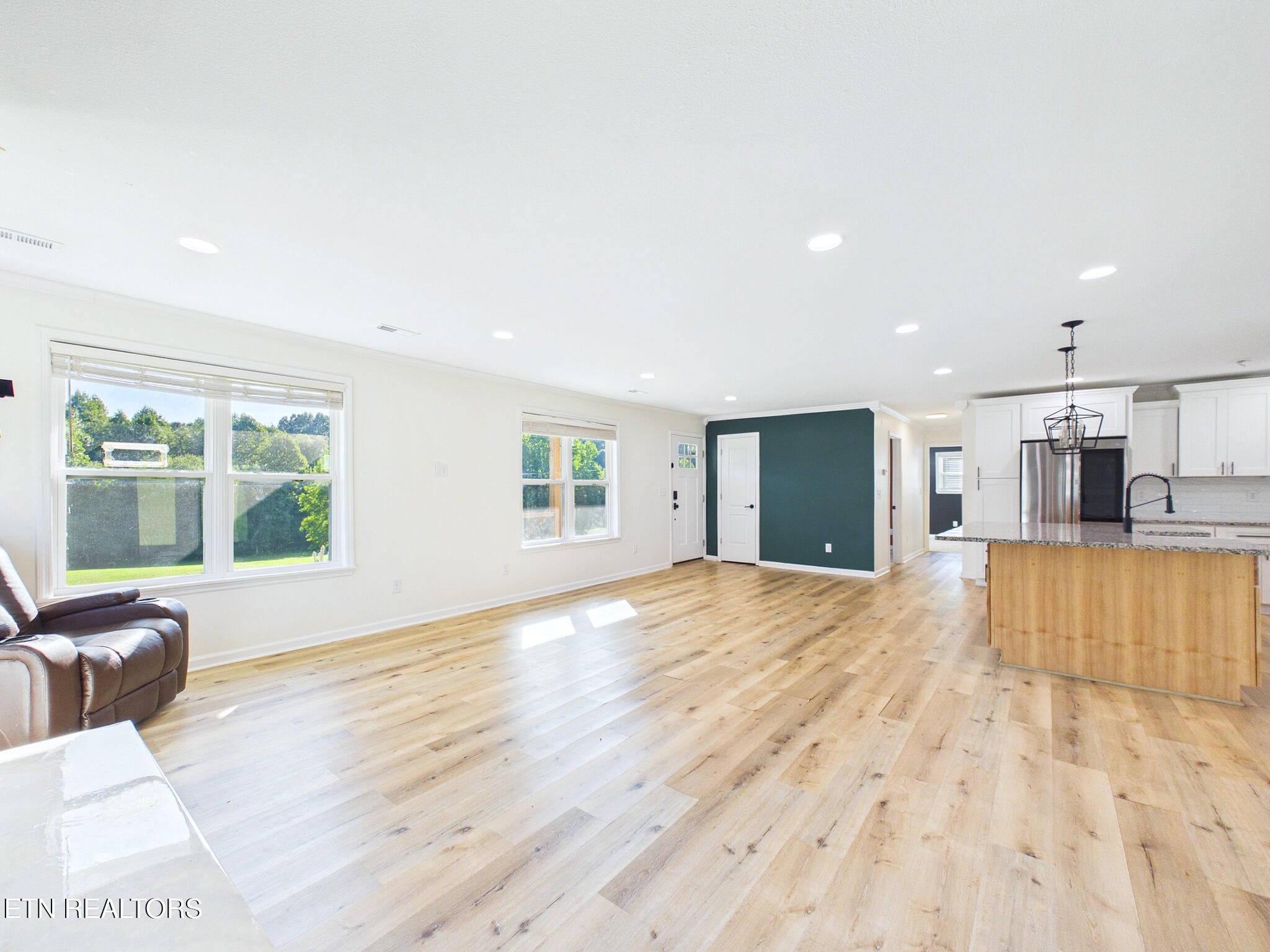 405 County Road 439