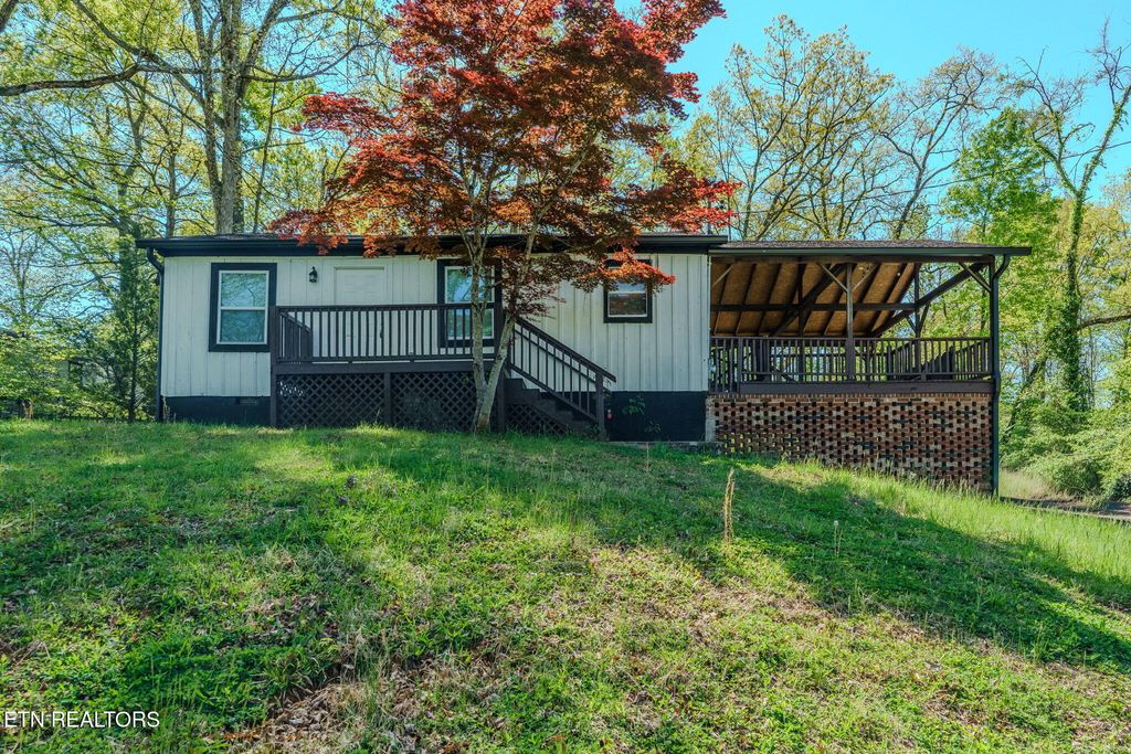Photo of 2328 Southside Rd, Knoxville, TN 37920 (MLS # 1336585)