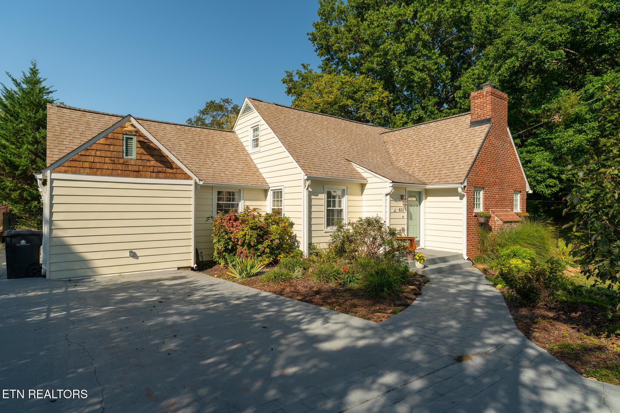 611 Kesterson Rd