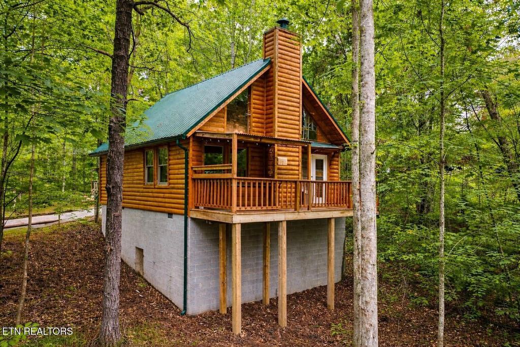 Photo of 1452 Cupid Way, Sevierville, TN 37876 (MLS # 1333251)