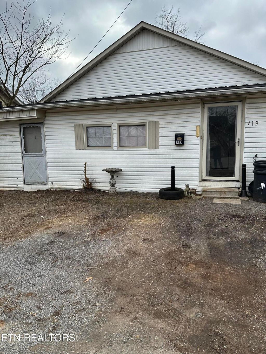 Photo of 713 W Morris St, Sweetwater, TN 37874 (MLS # 1287212)