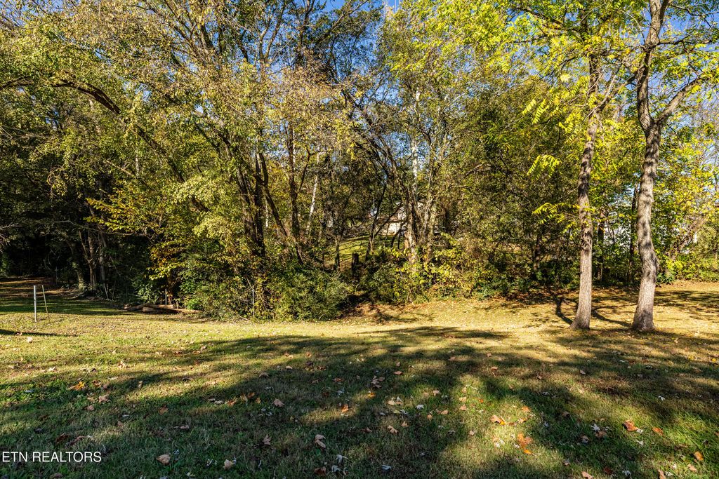 Photo of 11905 Midhurst Drive, Knoxville, TN 37934 (MLS # 1319611)