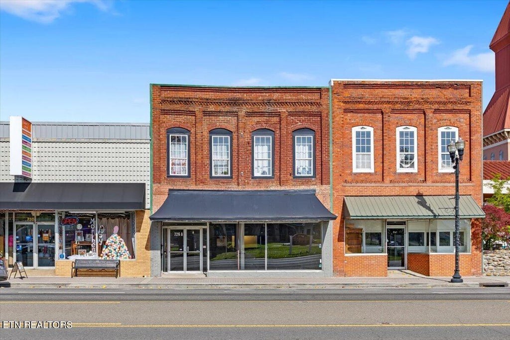 Photo of 726 Tennessee Ave, Etowah, TN 37331 (MLS # 1352551)