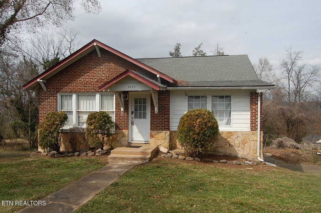 Photo of 2709 Washington Pike, Knoxville, TN 37917 (MLS # 1330694)