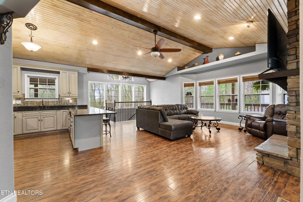 Photo of 733 Rio Drive, Friendsville, TN 37737 (MLS # 1260377)