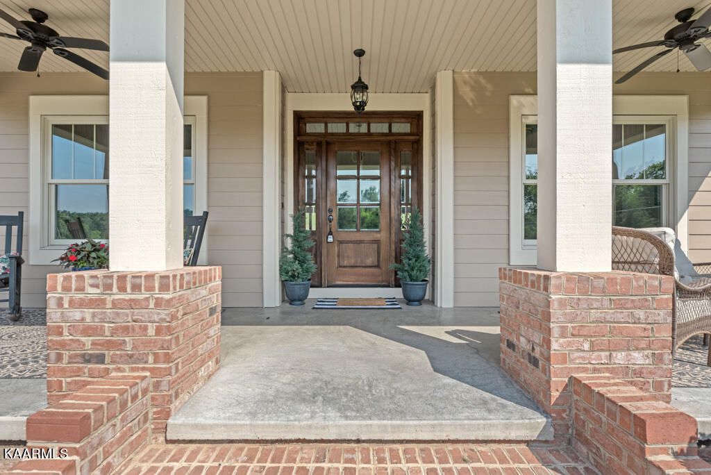 Photo of 409 Roddy Branch Rd, Rockford, TN 37853 (MLS # 1231405)