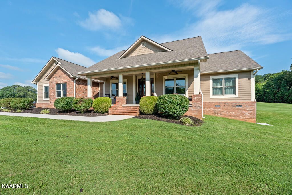 Photo of 409 Roddy Branch Rd, Rockford, TN 37853 (MLS # 1231405)
