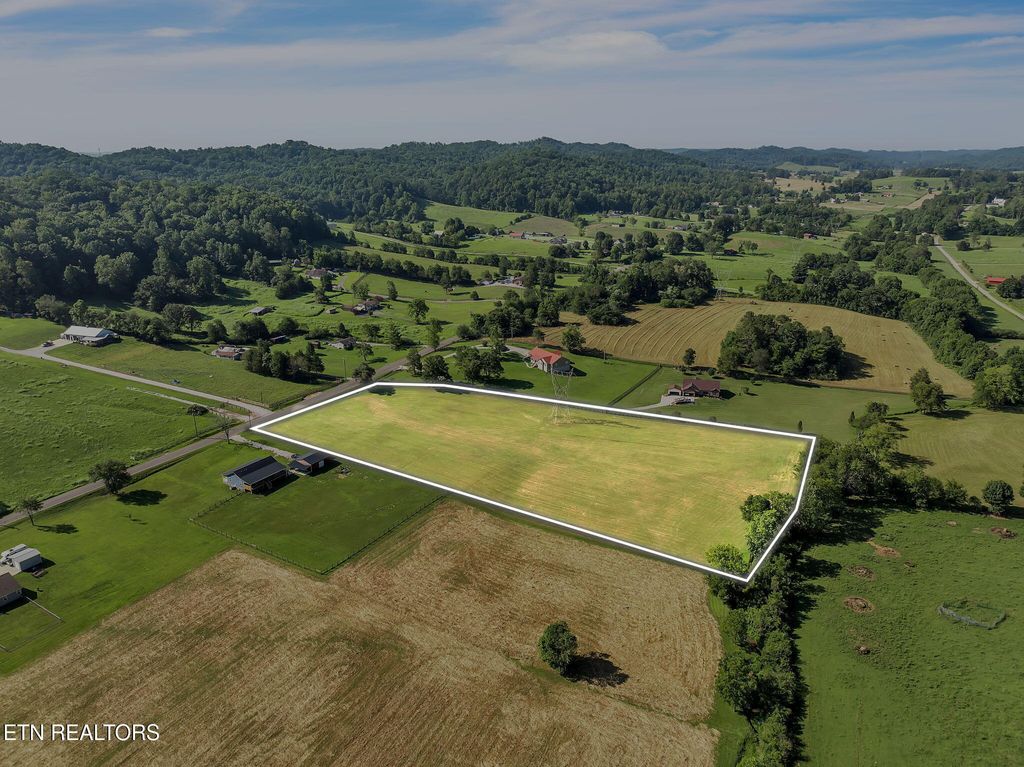 Photo of Dutch Valley Rd, Clinton, TN 37716 (MLS # 1313321)