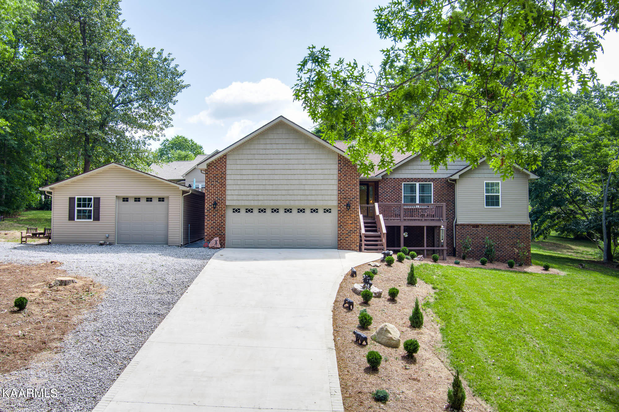 View Crossville, TN 38571 house