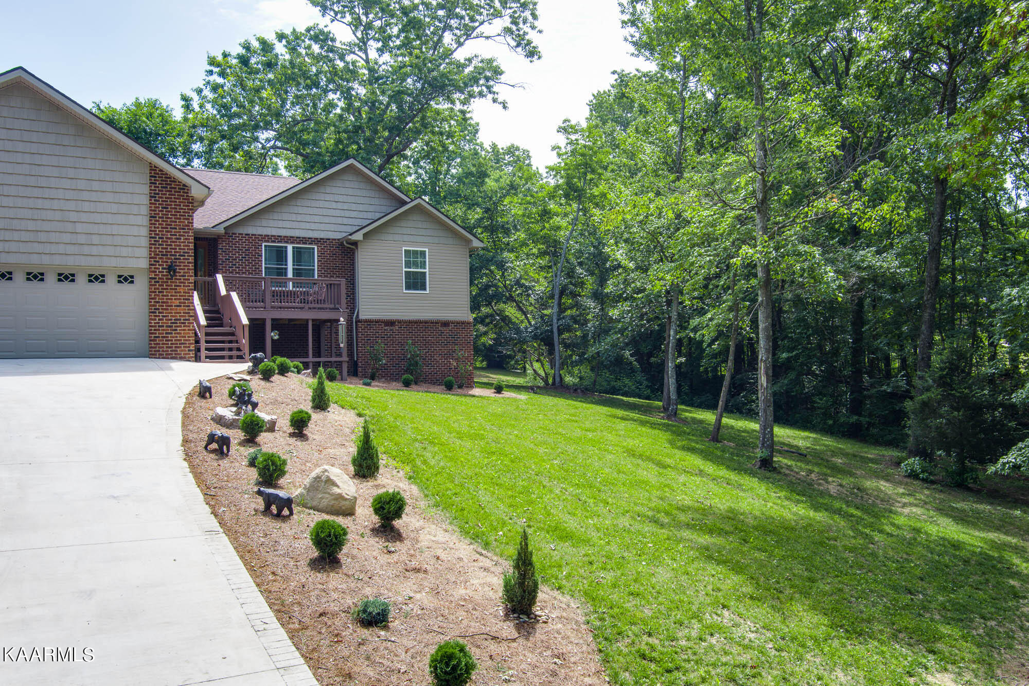 Photo 5 of 51 of 127 Iron Wood Circle house