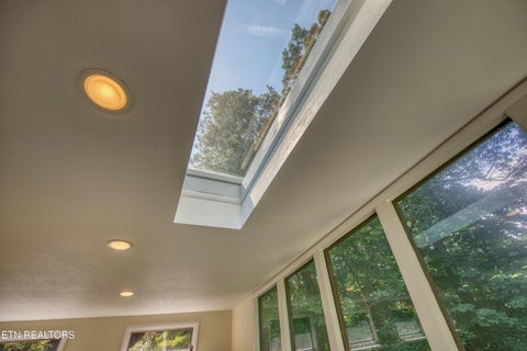 Tiny photo for 1014 W Outer Drive, Oak Ridge, TN 37830 (MLS # 1351895)