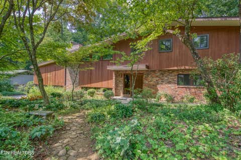 Photo of 1014 W Outer Drive, Oak Ridge, TN 37830 (MLS # 1351895)