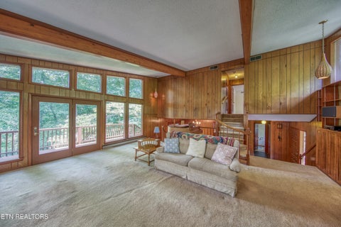 Tiny photo for 1014 W Outer Drive, Oak Ridge, TN 37830 (MLS # 1351895)