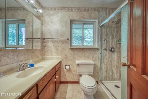 Tiny photo for 1014 W Outer Drive, Oak Ridge, TN 37830 (MLS # 1351895)