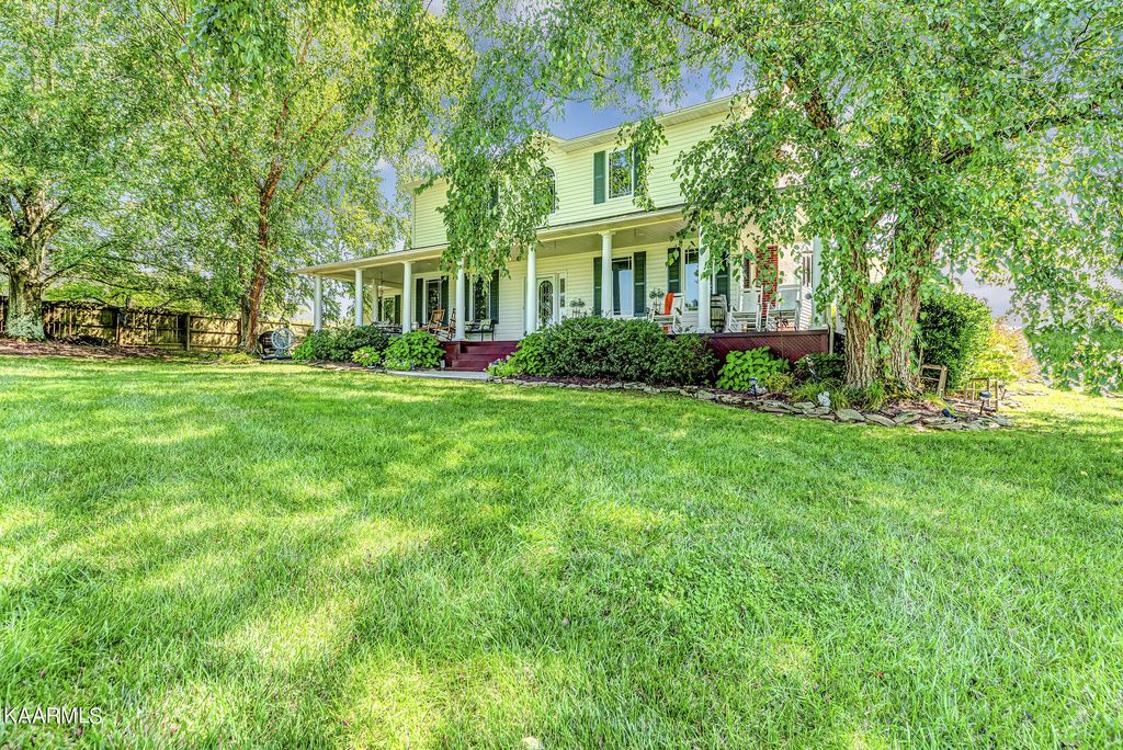 Photo of 8510 Shackleford Lane, Strawberry Plains, TN 37871 (MLS # 1237847)