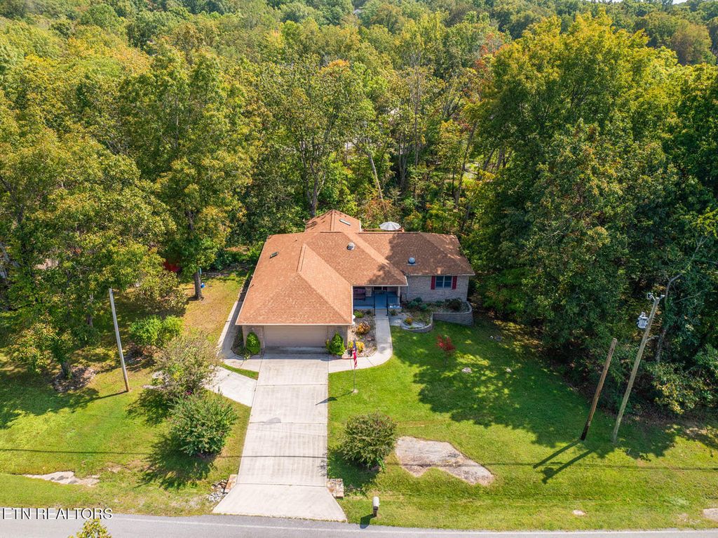 Photo of 191 Snead Drive, Fairfield Glade, TN 38558 (MLS # 1315863)