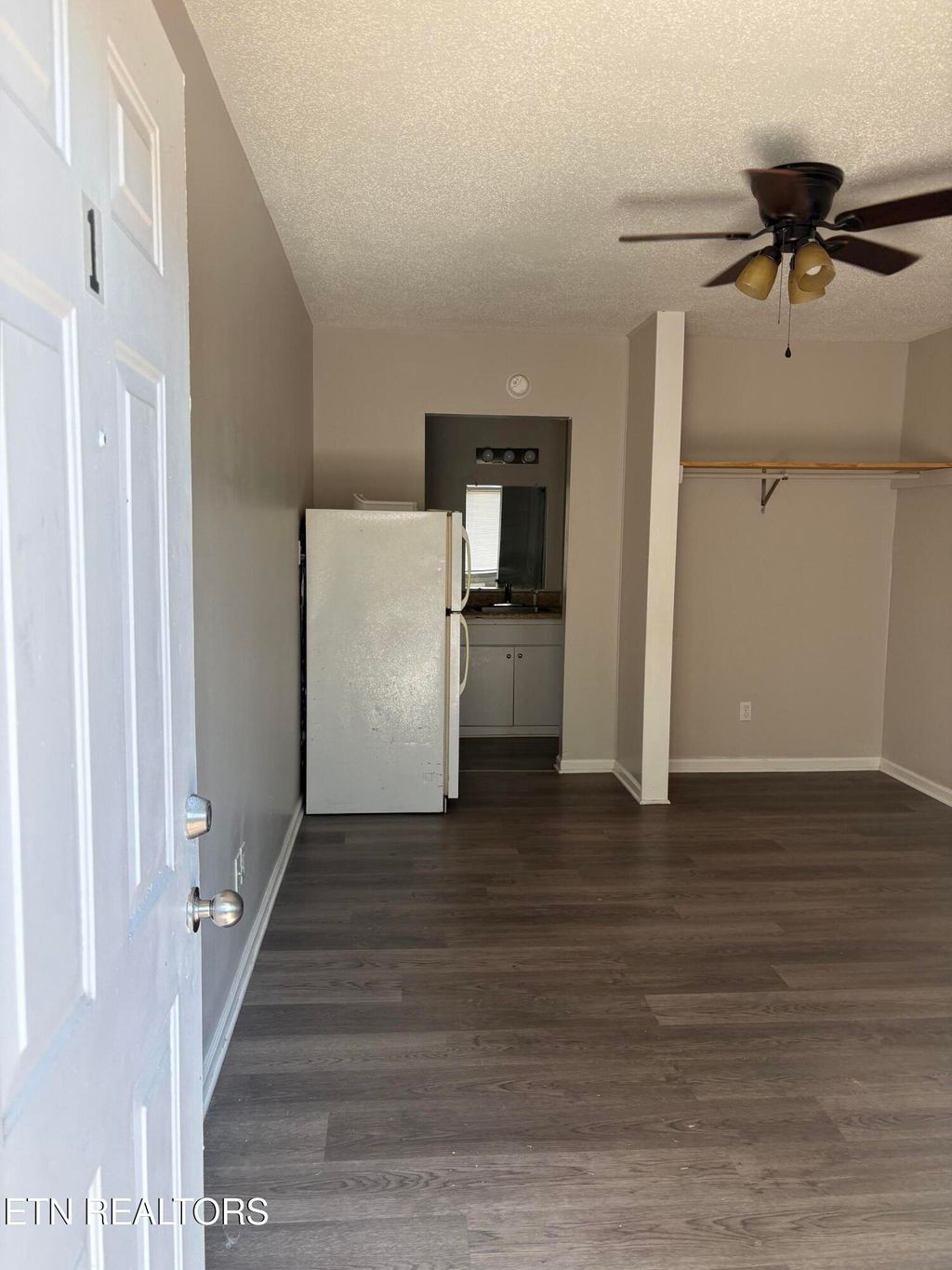 Photo of 215 E Race St #1, Kingston, TN 37763 (MLS # 1338059)