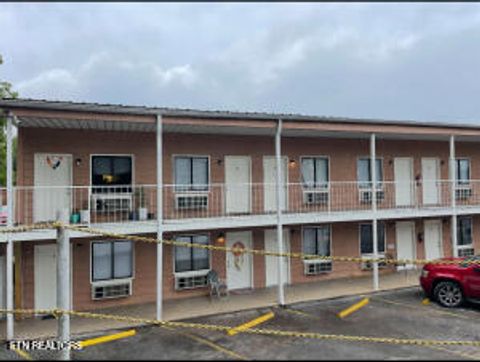 Photo of 215 E Race St #1, Kingston, TN 37763 (MLS # 1338059)