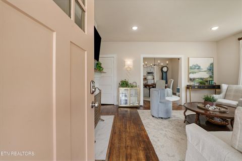 Tiny photo for 528 W Glenwood Ave, Knoxville, TN 37917 (MLS # 1338293)