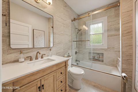 Tiny photo for 528 W Glenwood Ave, Knoxville, TN 37917 (MLS # 1338293)