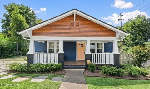 Photo of 528 W Glenwood Ave, Knoxville, TN 37917 (MLS # 1338293)