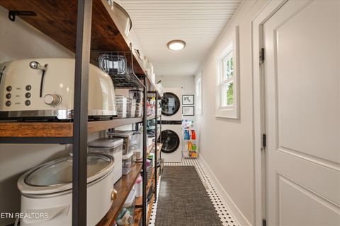 Tiny photo for 528 W Glenwood Ave, Knoxville, TN 37917 (MLS # 1338293)