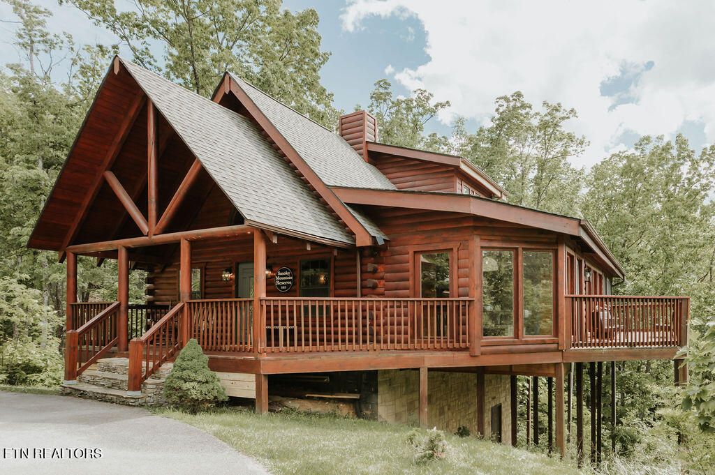 Photo of 1013 Street Of Dreams, Gatlinburg, TN 37738 (MLS # 1307420)