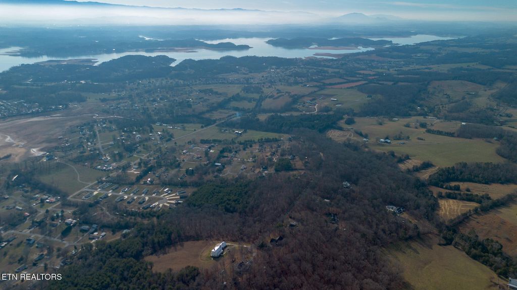 Photo of 5 Armstrong Drive, Dandridge, TN 37725 (MLS # 1326305)