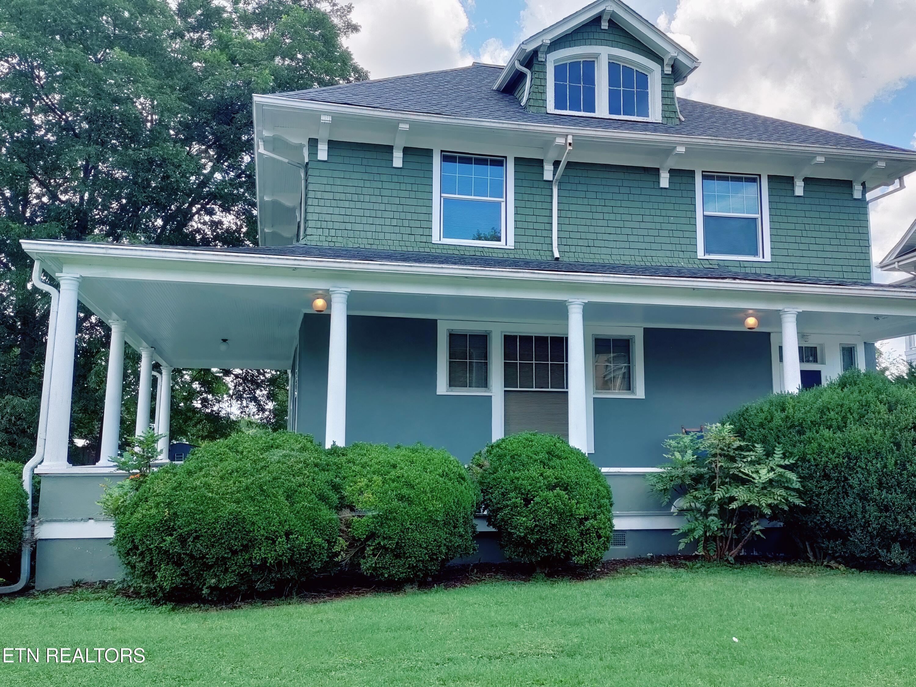 116 E Unaka Ave