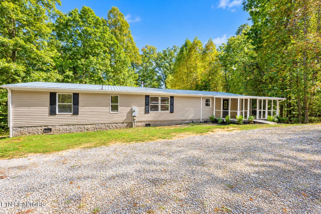 Photo of 5903 Omega Drive, Tallassee, TN 37878 (MLS # 1358321)