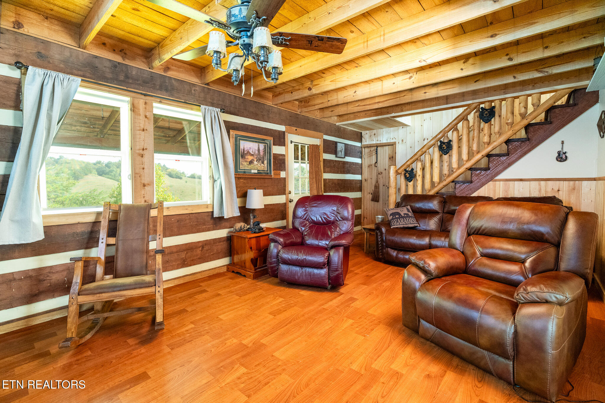 502 Lane Hollow Rd