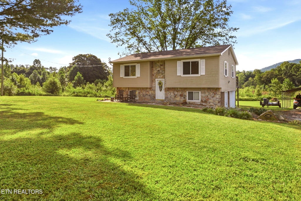Photo of 140 Susack Lane, Wartburg, TN 37887 (MLS # 1355274)