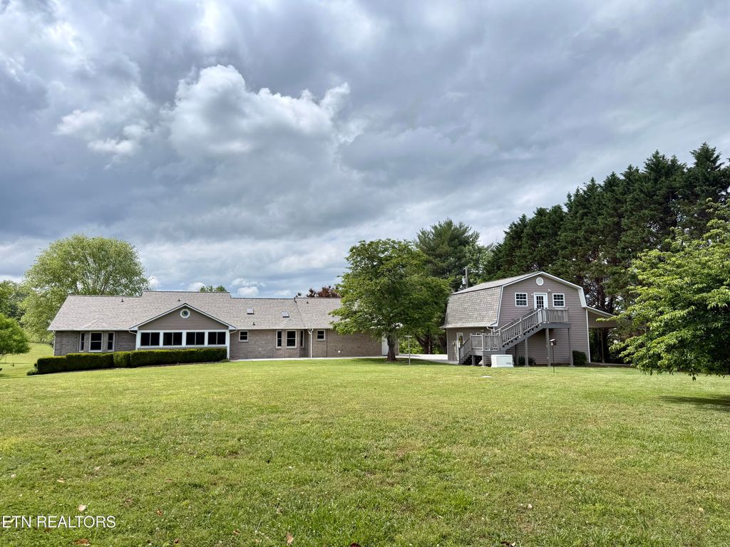 Photo of 3541 Peppermint Hills Drive, Maryville, TN 37804 (MLS # 1340421)