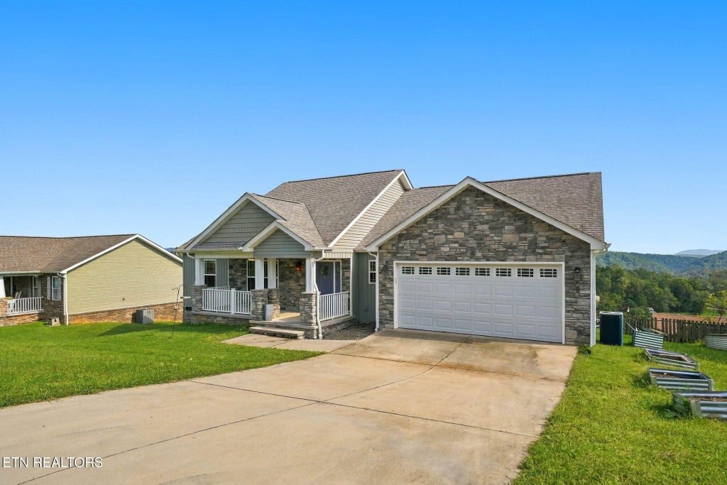 Photo of 224 N Glen Rd, Maynardville, TN 37807 (MLS # 1359061)