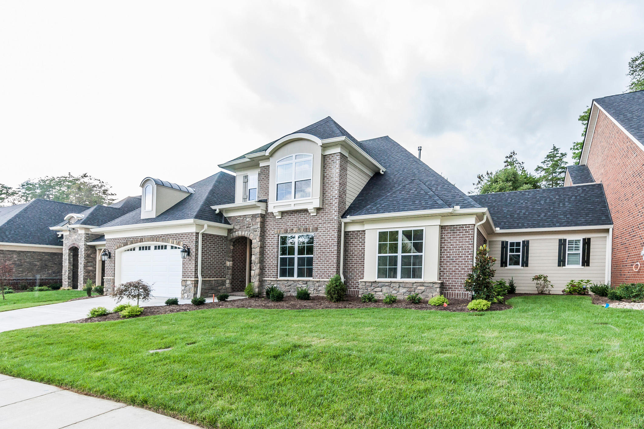 Photo 1 of 26 — Chapel Grove, Knoxville, TN 37934