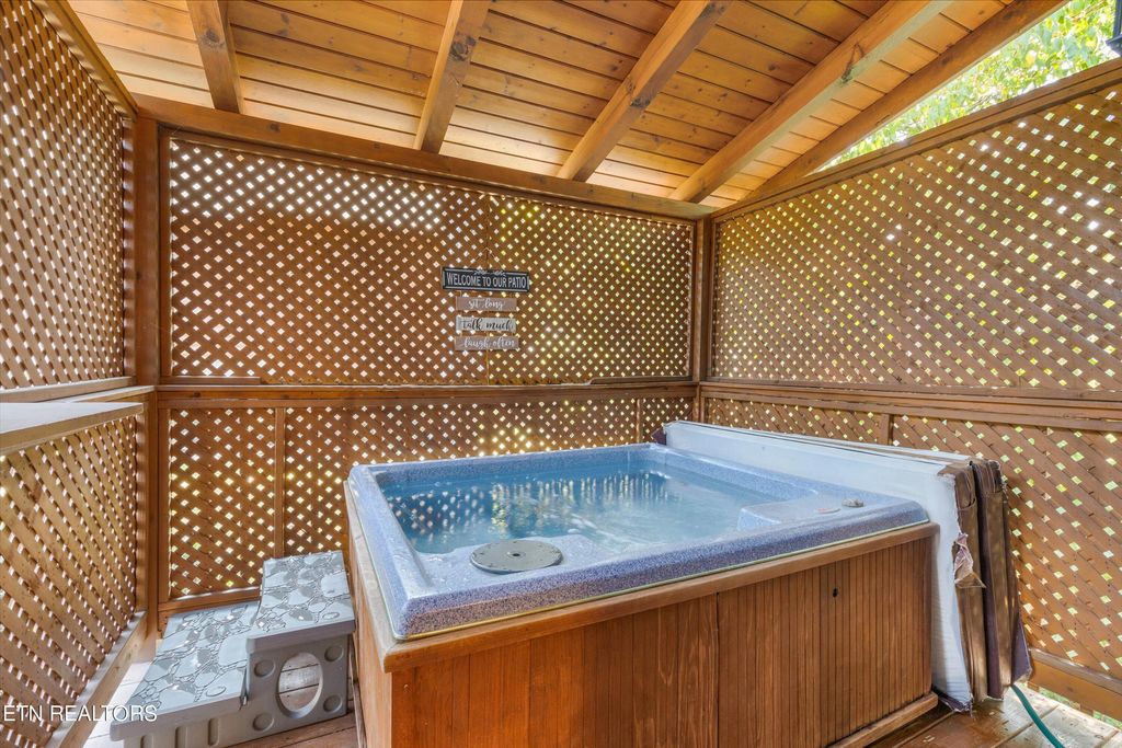 Photo of 238 Moose Ridge Way, Pigeon Forge, TN 37863 (MLS # 1276431)