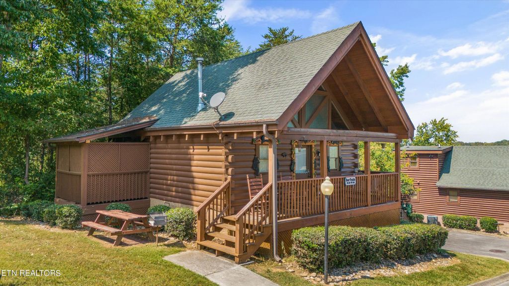 Photo of 238 Moose Ridge Way, Pigeon Forge, TN 37863 (MLS # 1276431)