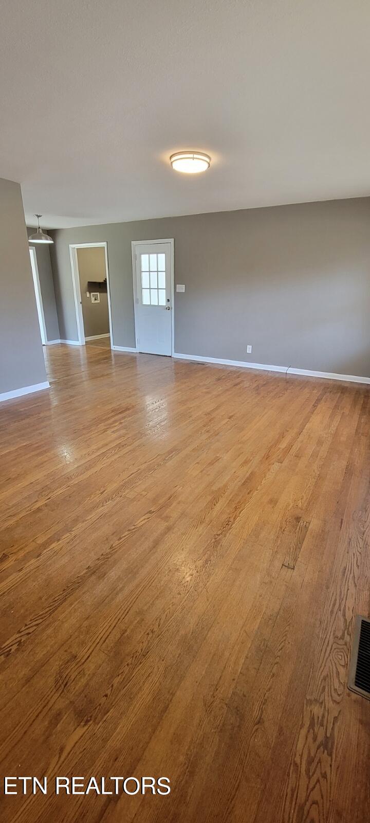 Photo of 6613 NE Burbank Circle, Knoxville, TN 37918 (MLS # 1274410)
