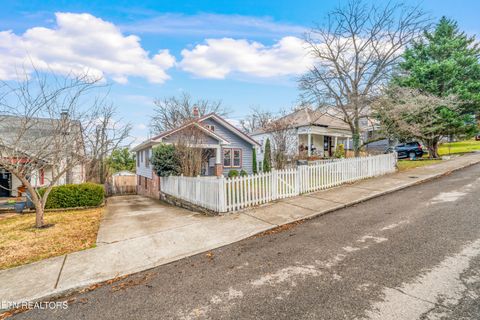 Tiny photo for 1414 Kenyon St, Knoxville, TN 37917 (MLS # 1325065)