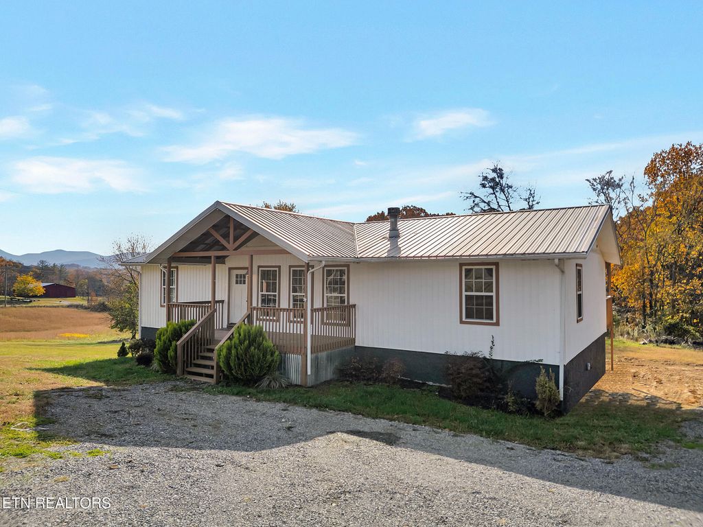 Photo of 2781 Windfall Estates Drive, Sevierville, TN 37876 (MLS # 1321347)