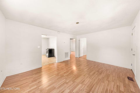 Tiny photo for 1208 Old Roane St, Harriman, TN 37748 (MLS # 1357768)
