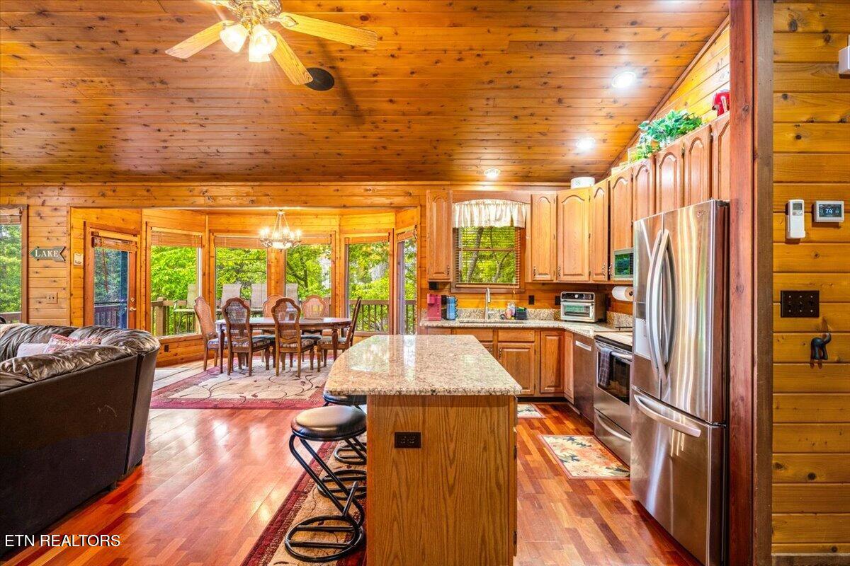 1186 Deerfield Way