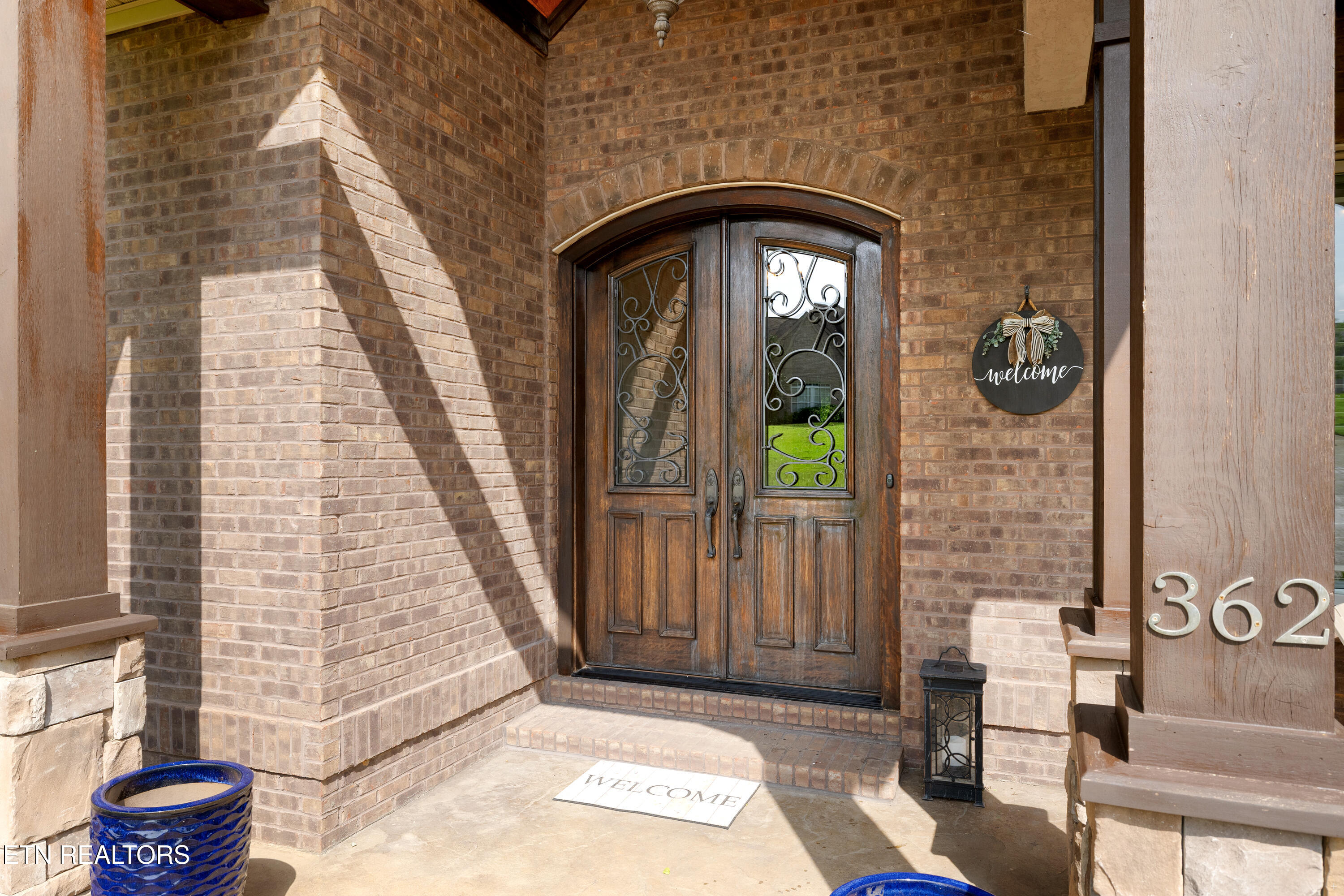 362 Parkwood Circle