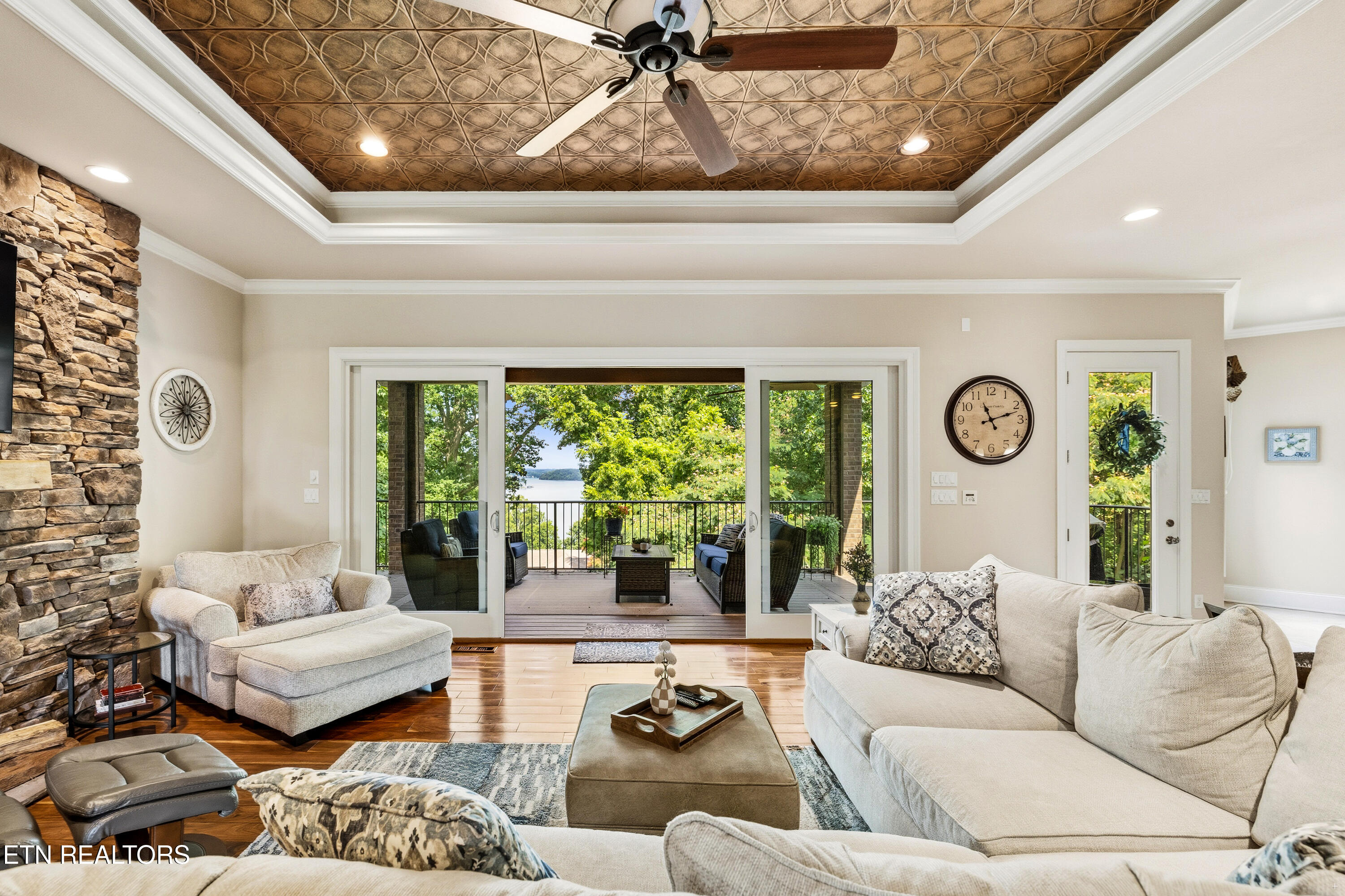 362 Parkwood Circle