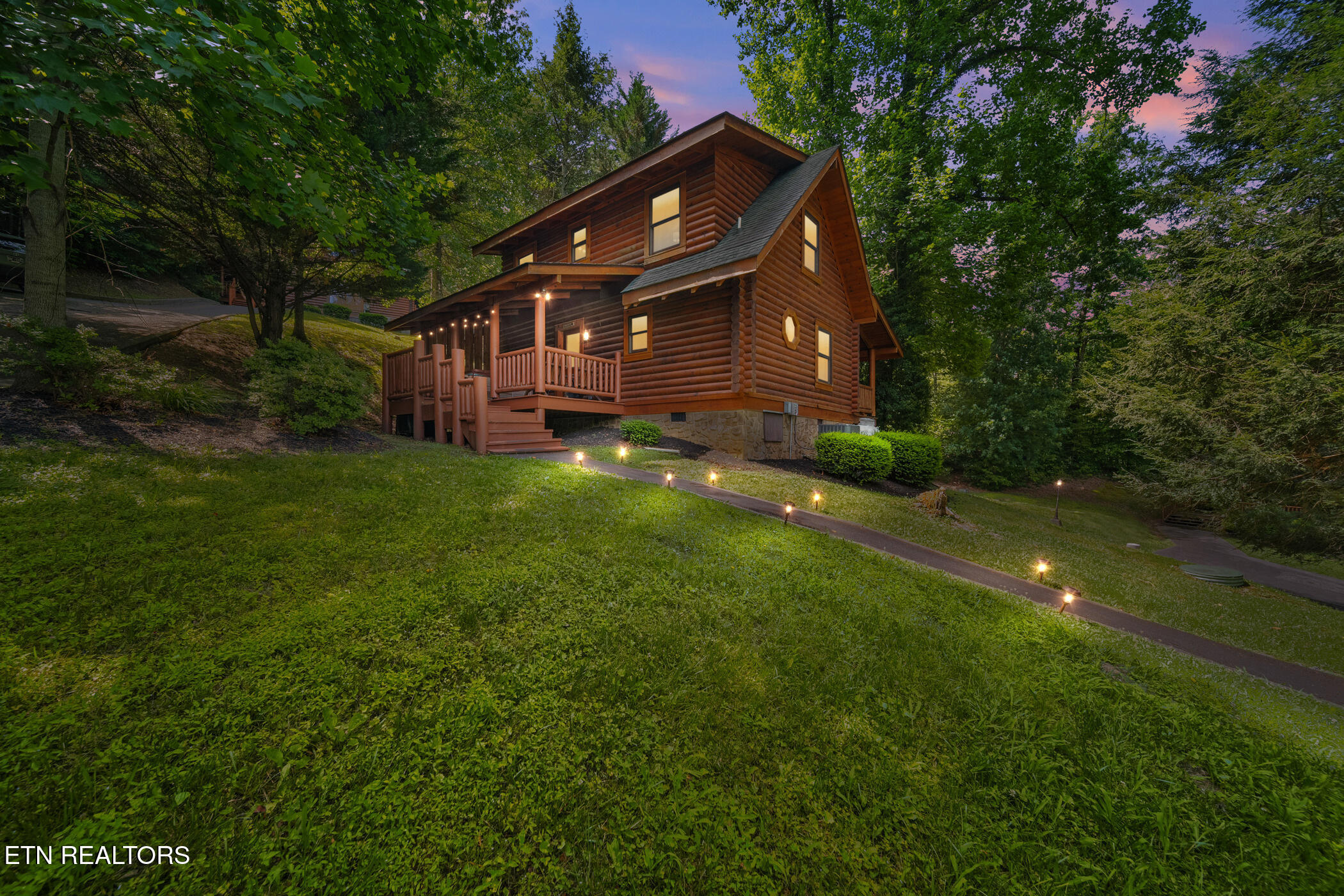 3319 Covered Bridge Way