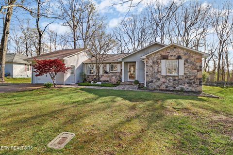 Photo of 131 Berkshire Loop, Fairfield Glade, TN 38558 (MLS # 1326050)