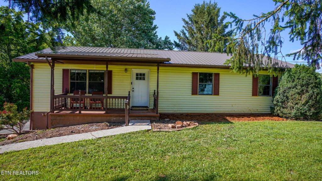 Photo of 1440 Ratledge Rd, Friendsville, TN 37737 (MLS # 1305214)