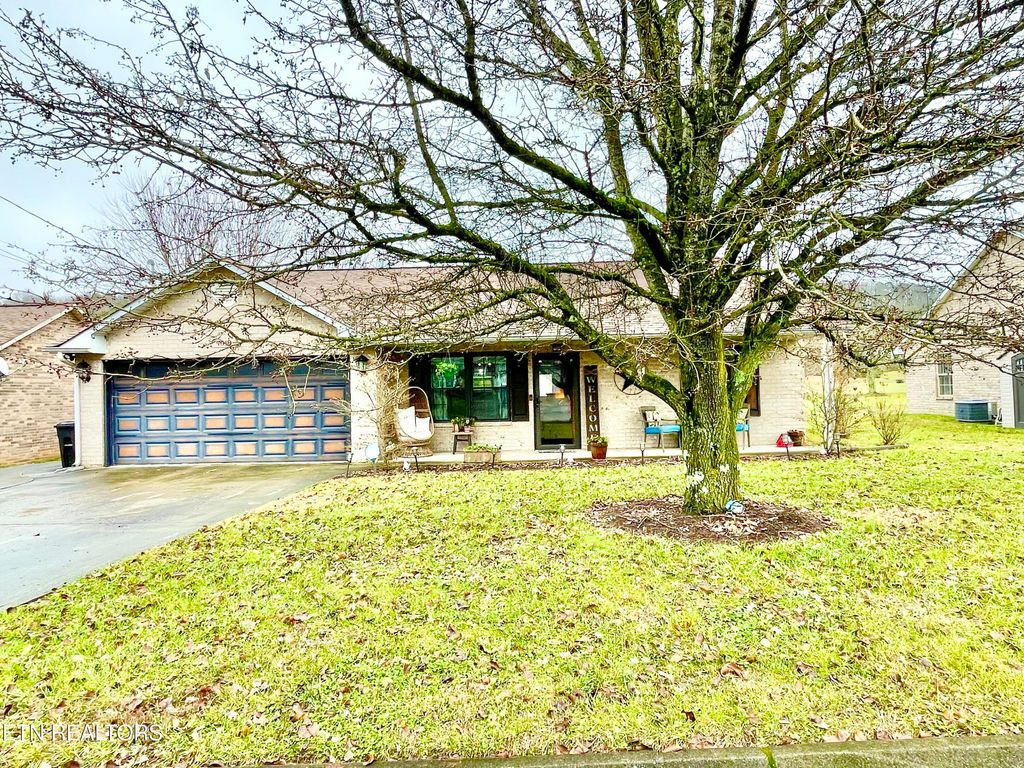 Photo of 7018 Alice Springs Lane, Corryton, TN 37721 (MLS # 1285712)